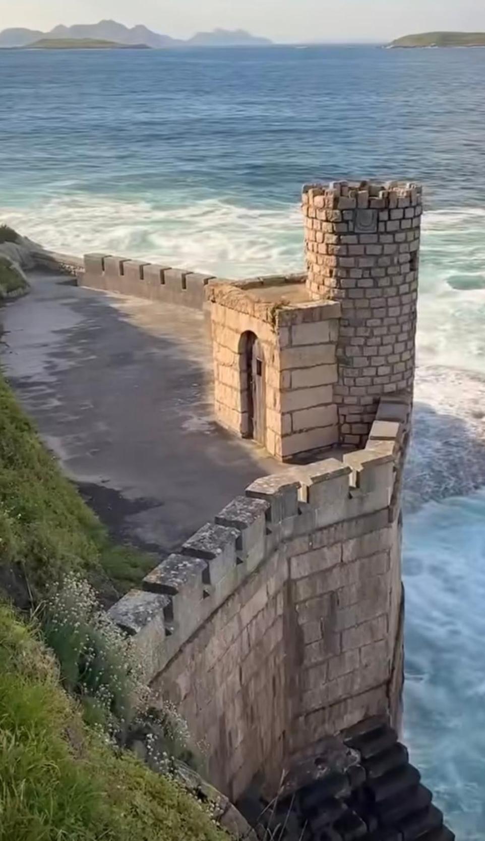 Estudio Impresionantes Vistas Con Terraza Y Piscina بايونا المظهر الخارجي الصورة